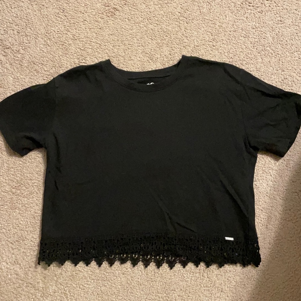 Hollister crop t shirt